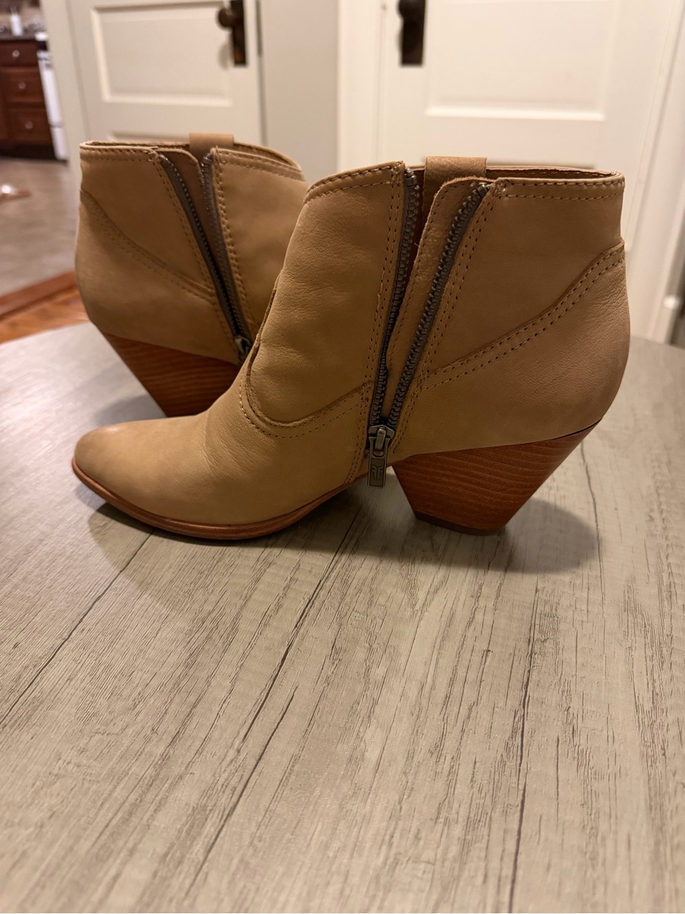 Frye Women’s Taupe Pointed Toe Western Ankle Booties - Picture 3 of 4